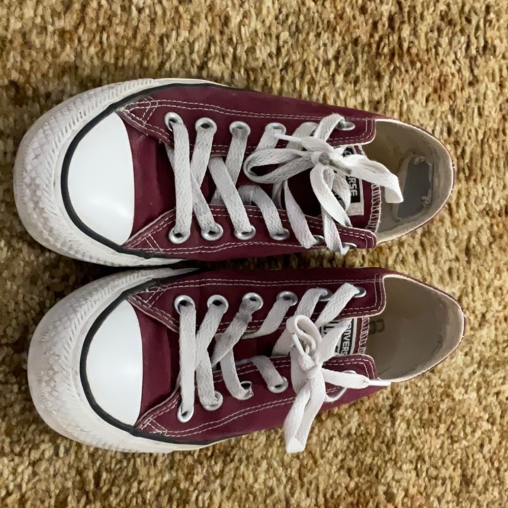 Converse Unisex Red and White Chuck Taylor Sneakers women 7.5, men 5.5